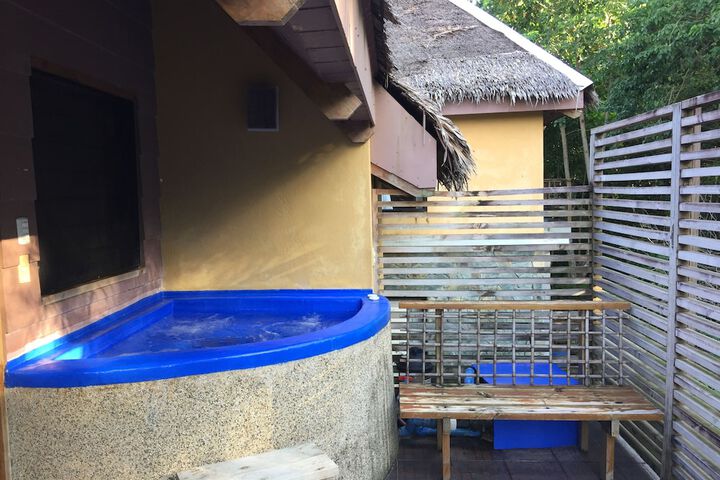 Hot Tub 40 of 80
