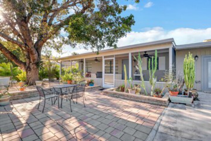 Terrace/Patio 5 of 50