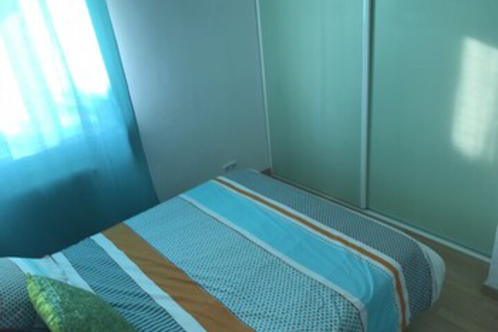 Room 11 of 36