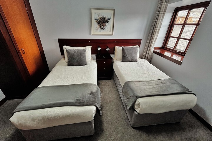 Room 7 of 21