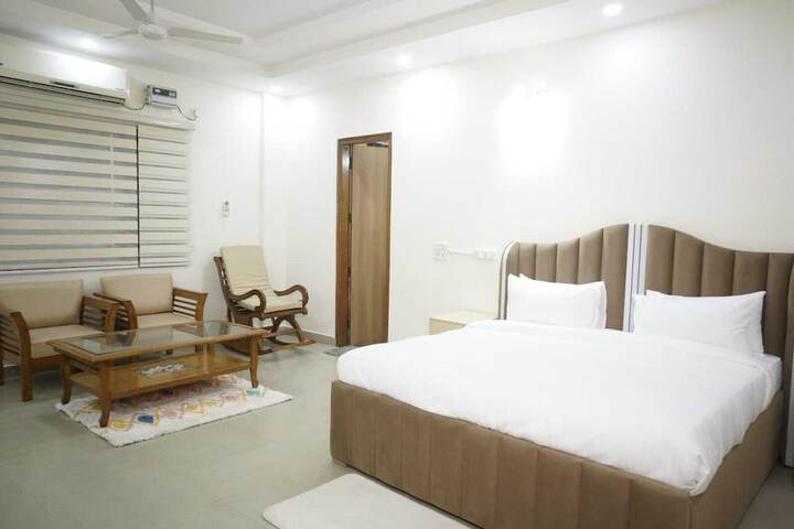 Room 18 of 47