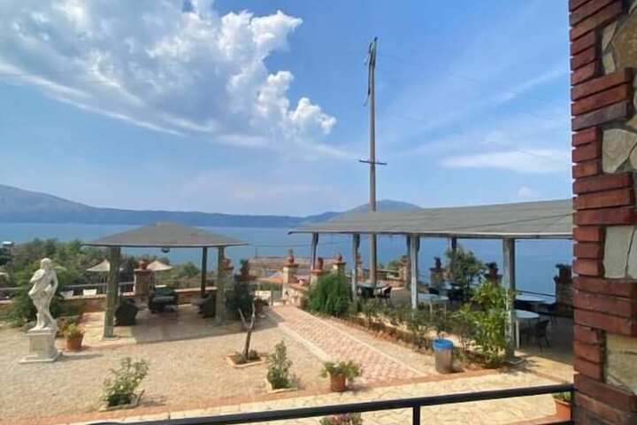 Terrace/Patio 60 of 60