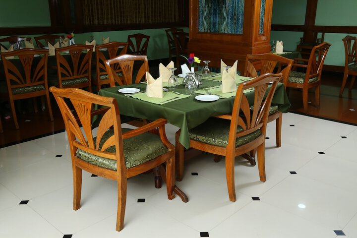 Dining Photos