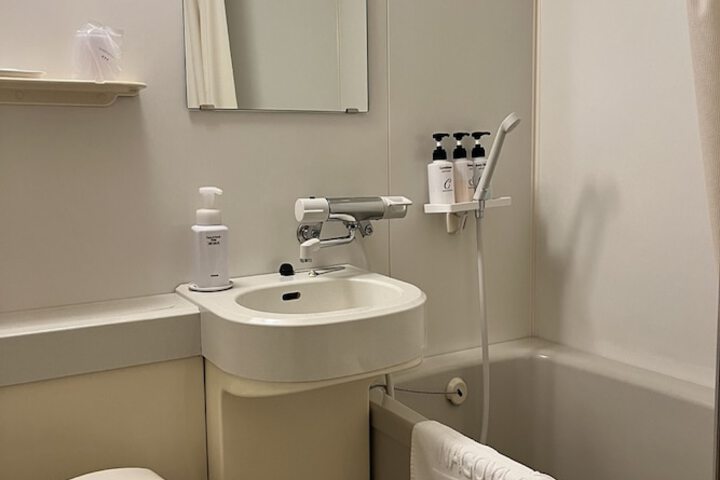 Clean Restrooms