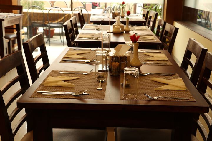 Dining 60 of 72