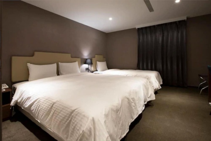 Room 20 of 43
