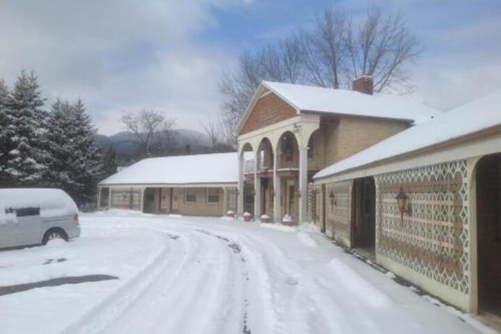 Plantation Motel in Candler, NC