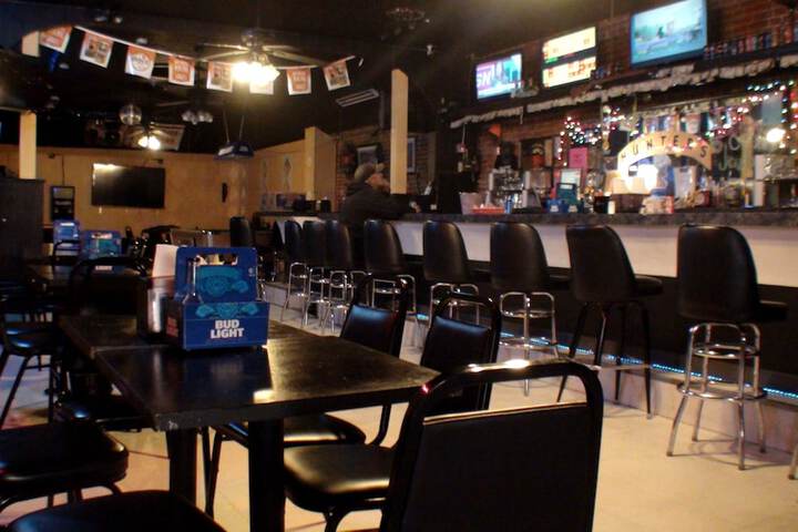 Sports bar