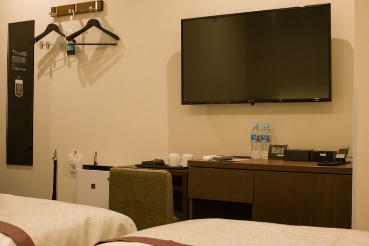 Room 19 of 79