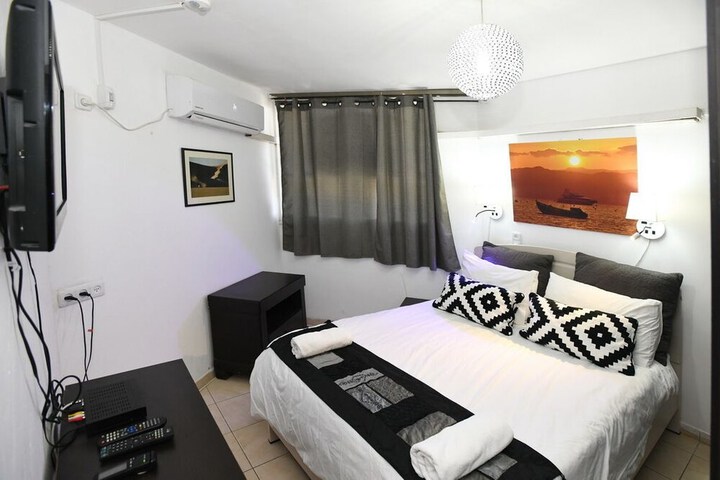 Room 3 of 23