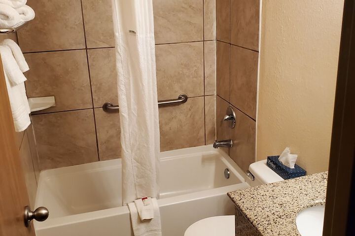 Room 18 of 30