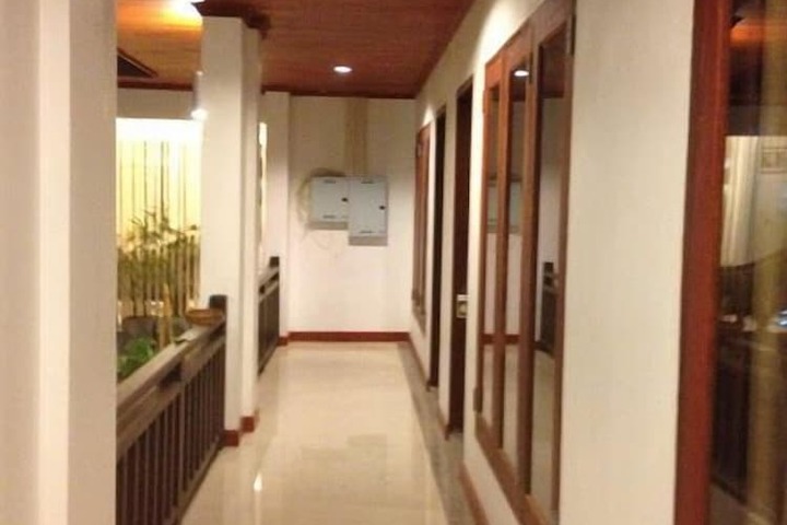 Ballroom/Hall 21 of 32