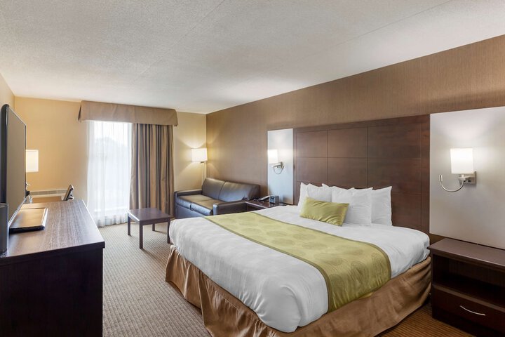 Room 7 of 44
