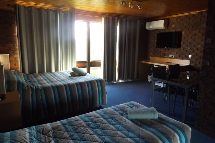 Room 17 of 50