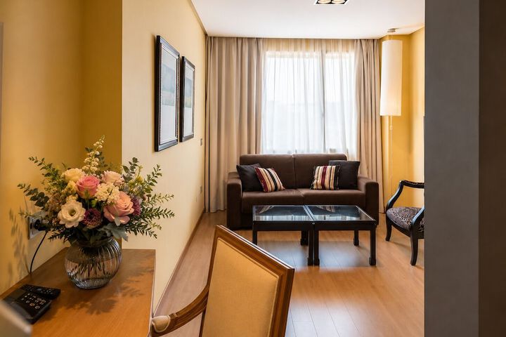Room 15 of 47