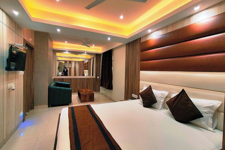 Room 30 of 41