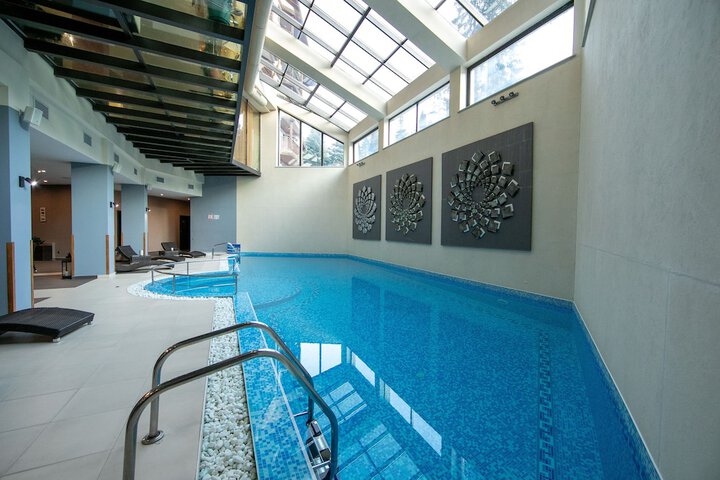 Pool 28 of 43
