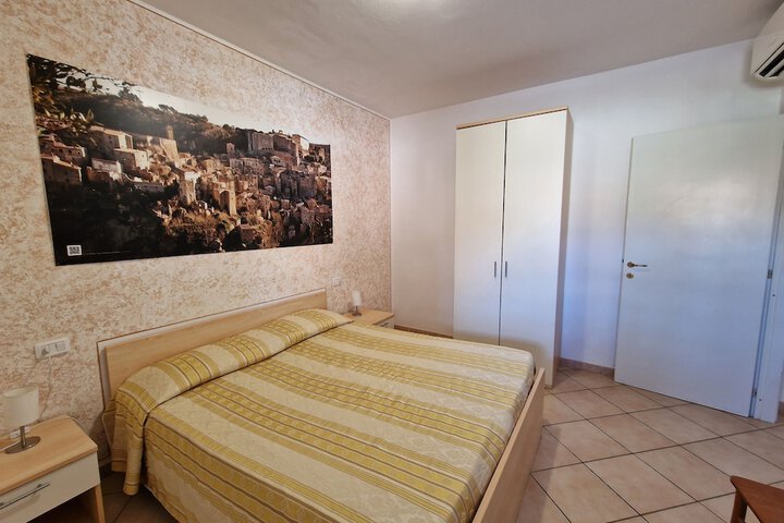 Room 6 of 133