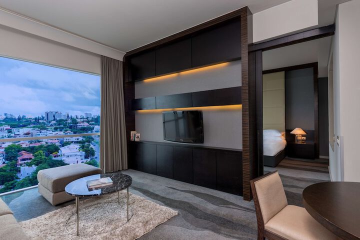 Room 105 of 309