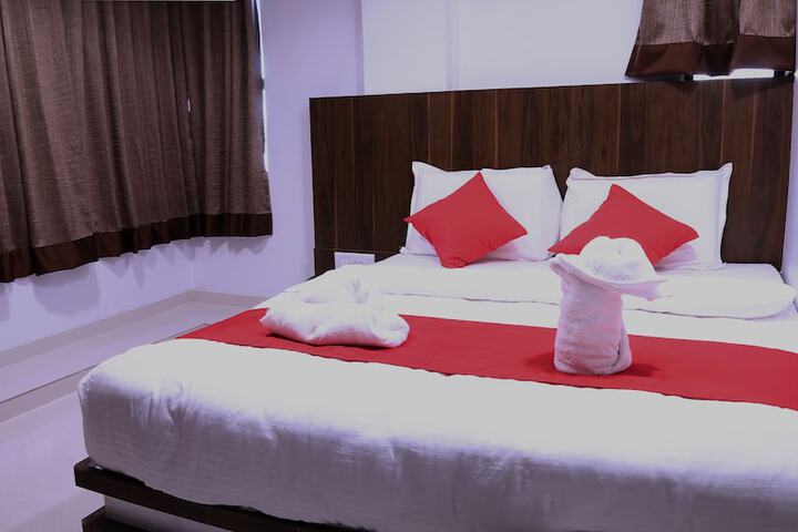 Room 10 of 36