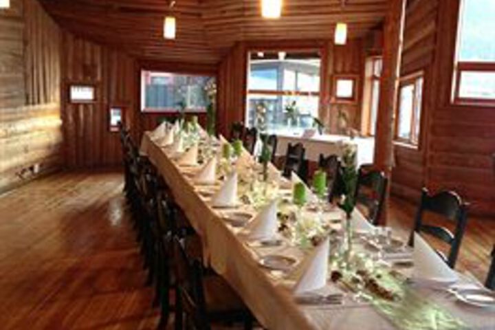 Dining 11 of 67