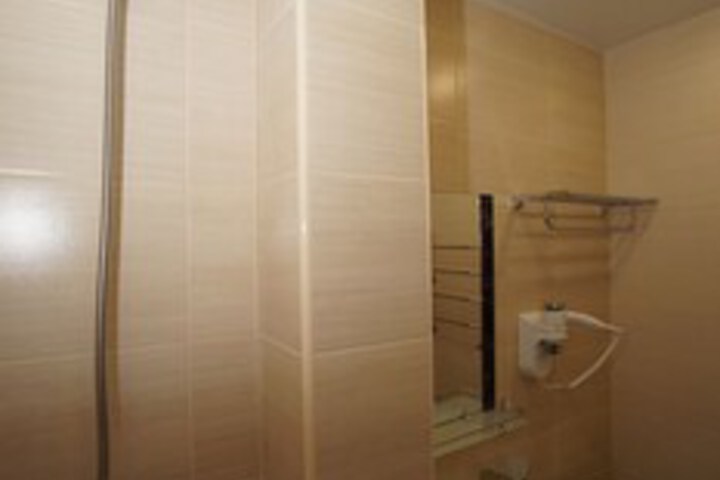 Room 6 of 23