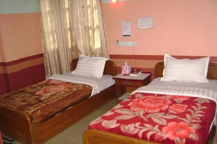Room 4 of 6
