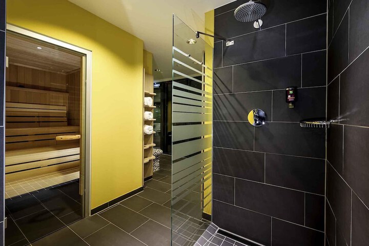 Hotel Interior 52 of 77