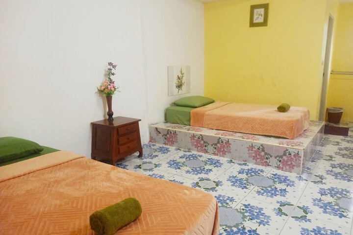 Room 17 of 34
