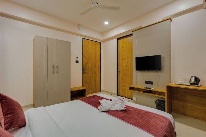 Room 5 of 25