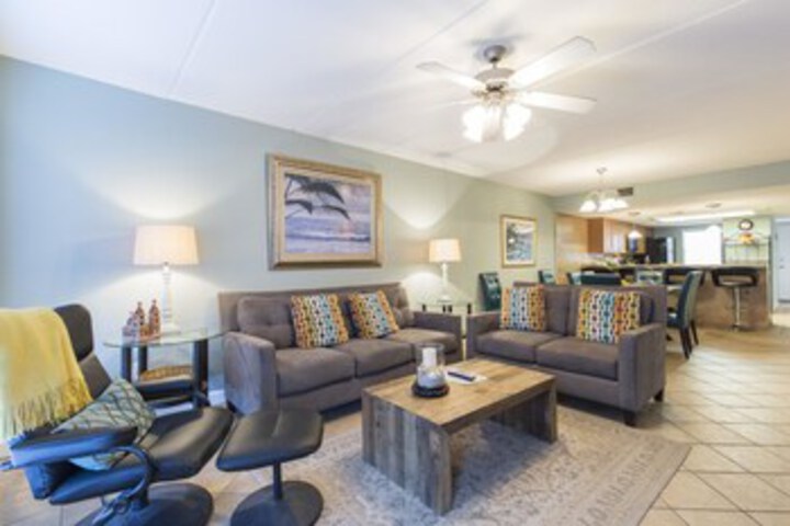 Room 16 of 36