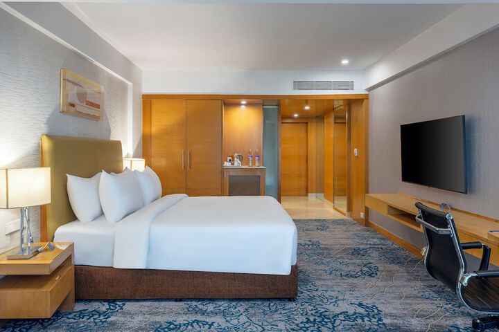 Room 15 of 132