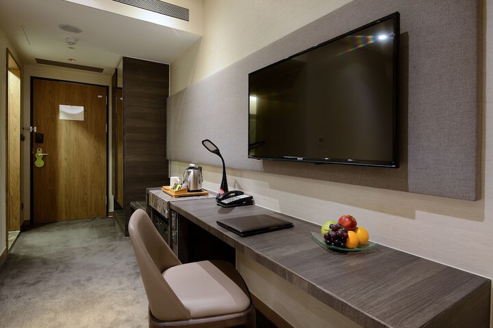 Room 7 of 58