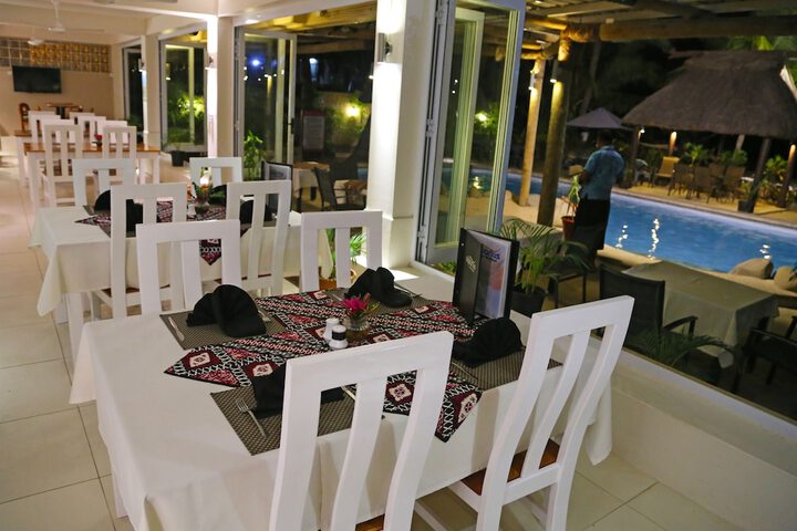 Dining 68 of 112