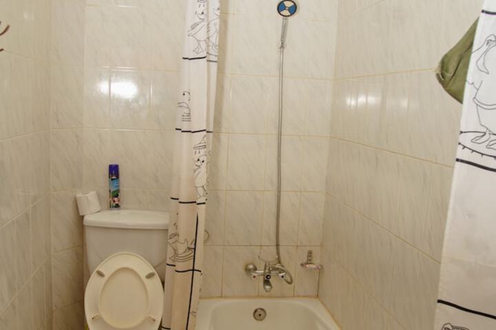 Room 19 of 28