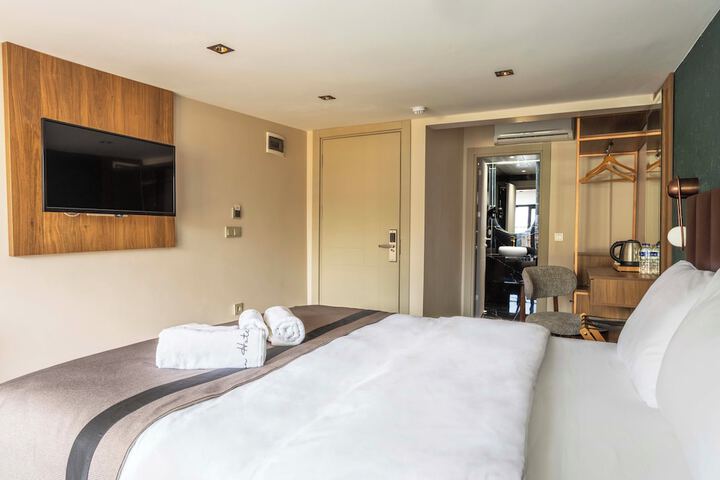 Room 18 of 56