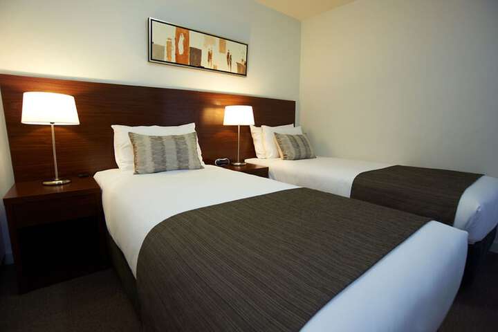 Room 4 of 36