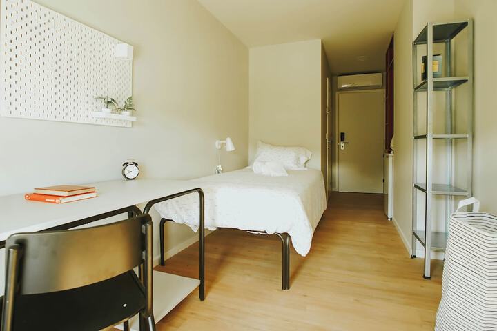 Room 3 of 13