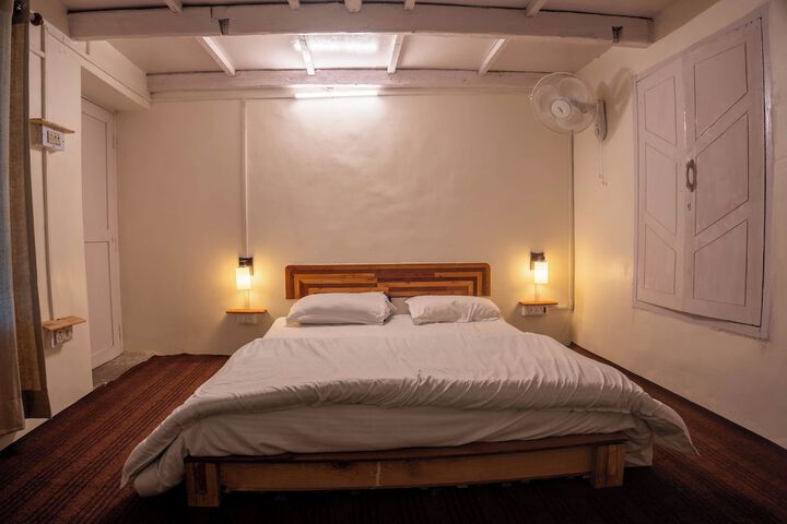 Room 5 of 30