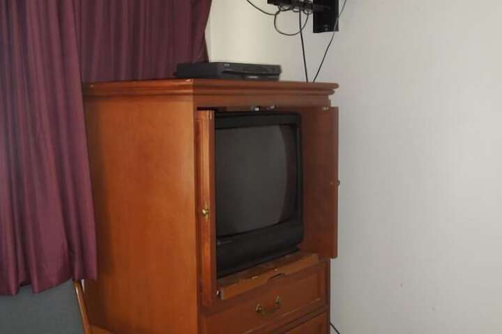 Room 3 of 30