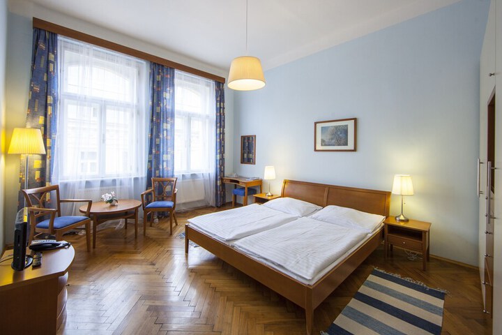 Room 26 of 27