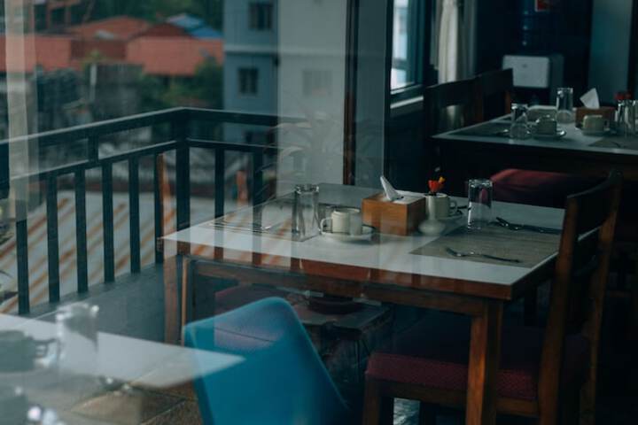 Breakfast/Coffee Service 67 of 157