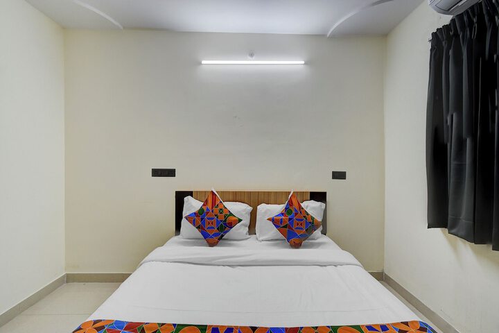 Room 13 of 24