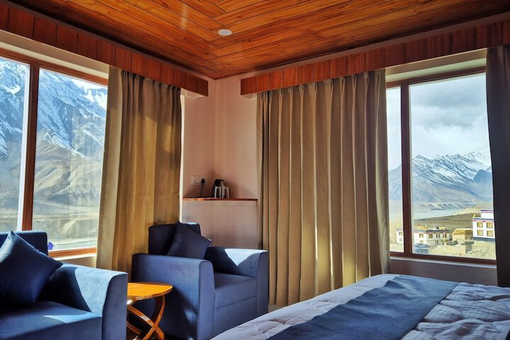 Room 11 of 23