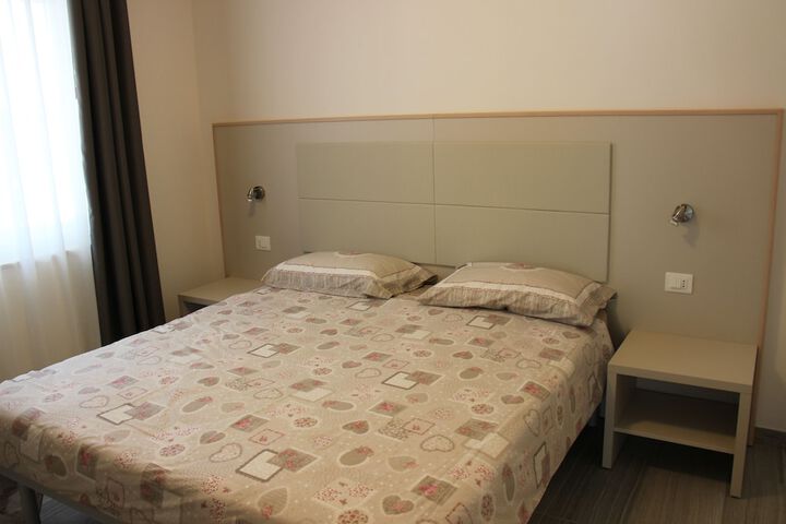 Room 18 of 96