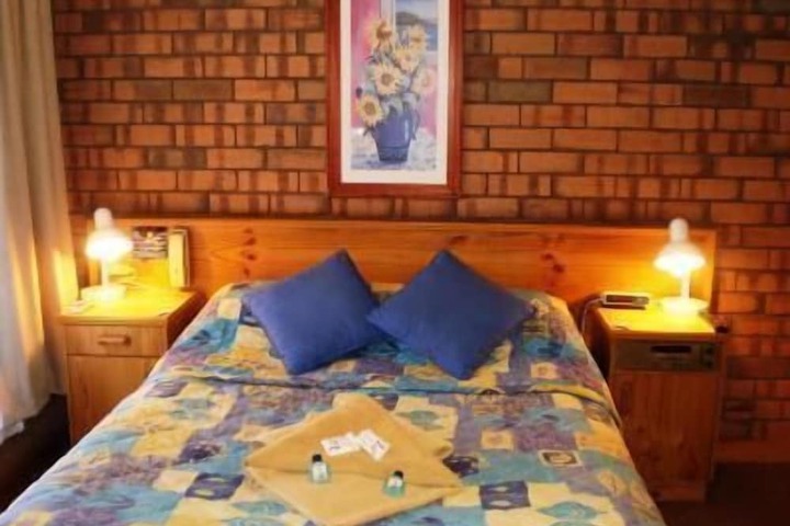 Room 4 of 35