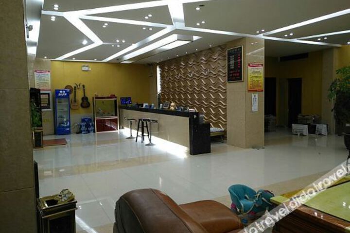 Hotel Interior 5 of 16