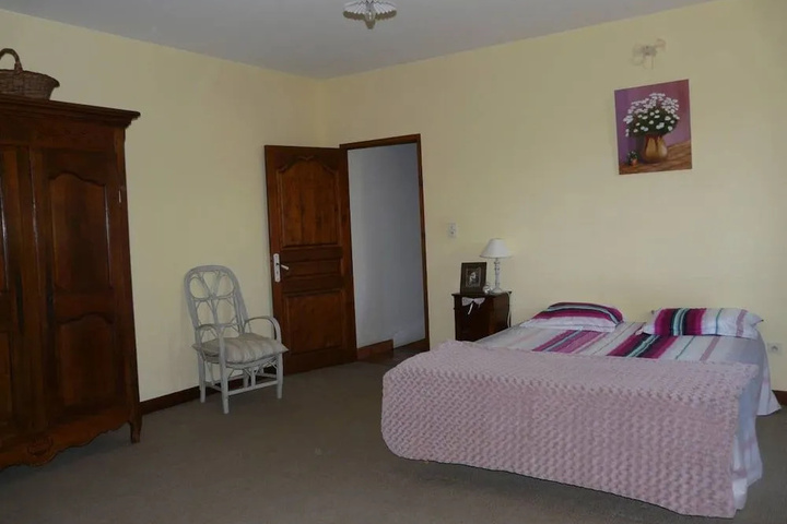 Room 4 of 14