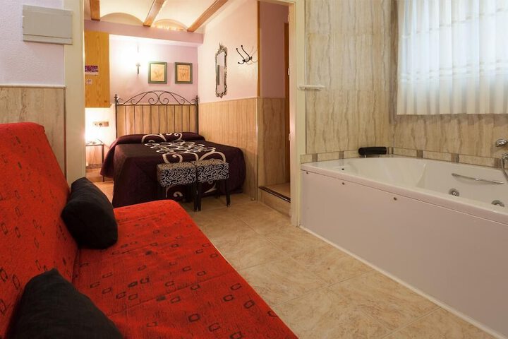 Room 19 of 23
