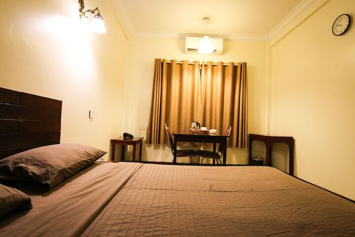 Room 18 of 79
